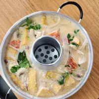Tom Khar Combination Seafood Coconut Soup